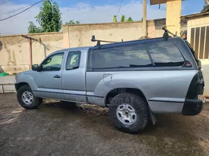 Toyota Tacoma Access Cab Automatic 2012 Silver
