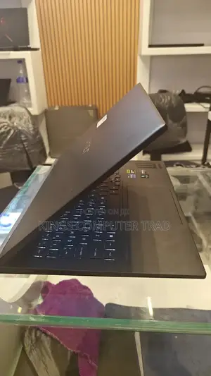 New Laptop HP Omen 15-Ce0xx 16GB Intel Core I9 SSD 1T