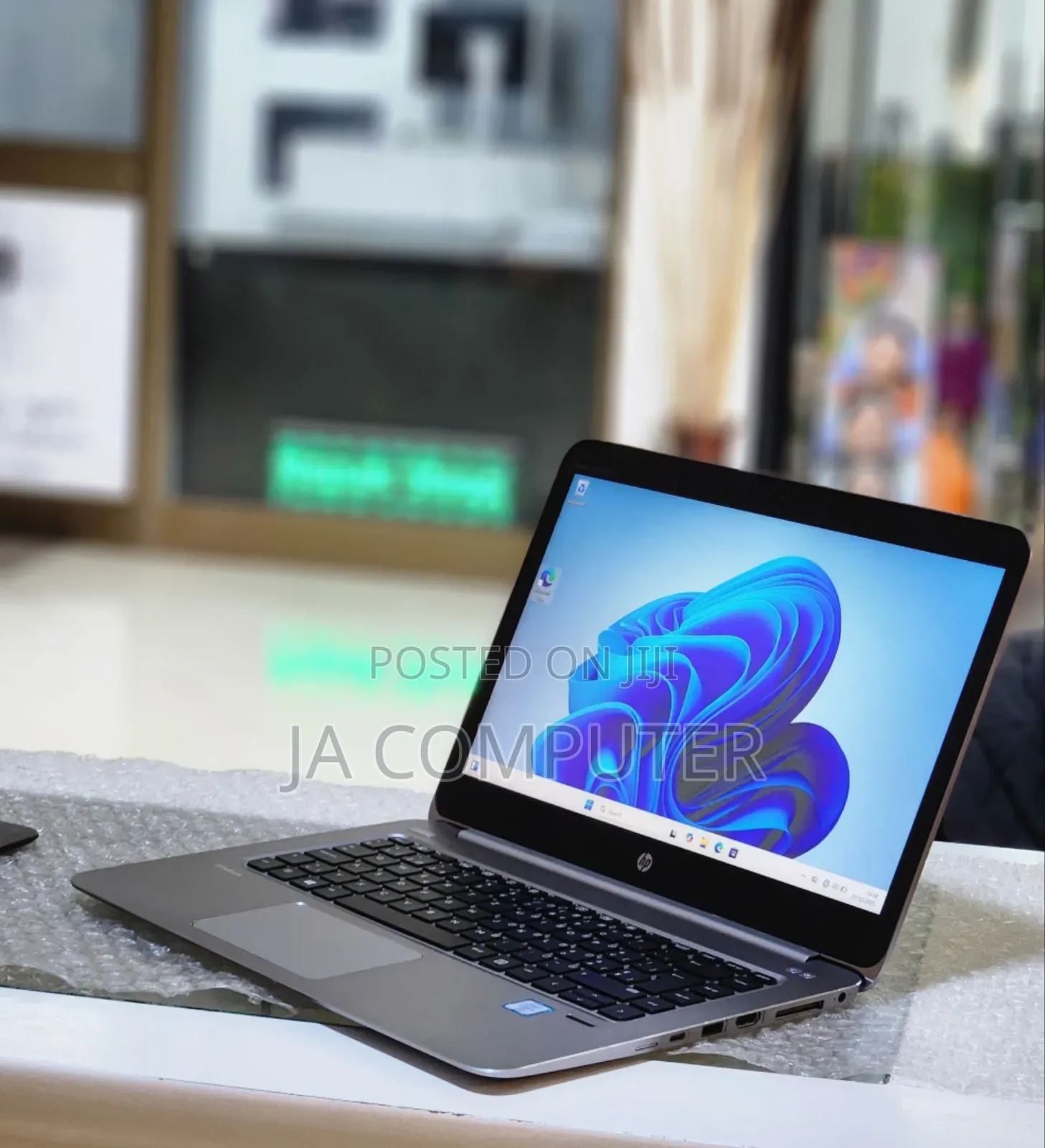 New Laptop HP EliteBook X360 1030 G3 8GB Intel Core I5 SSD 256GB