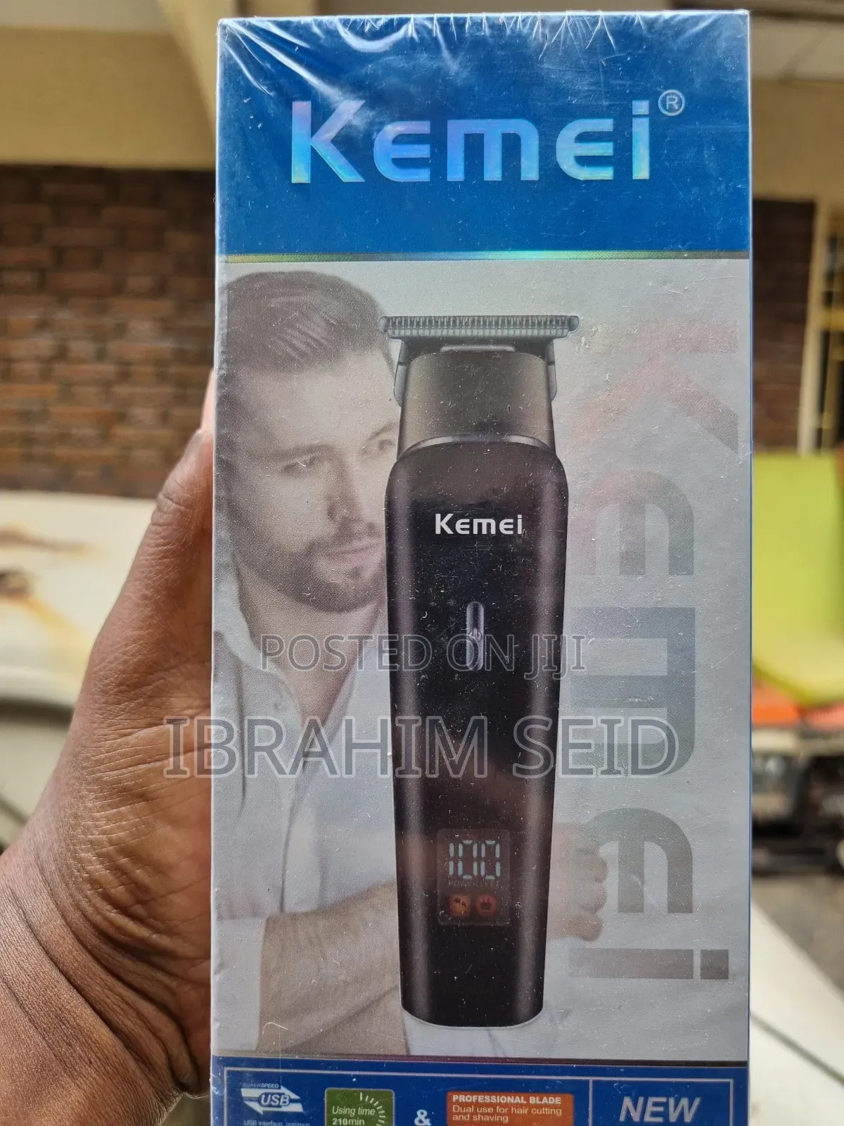 Kemei Km-1113 Professional Rechargeable Hair Clipper and Beard Trimmer