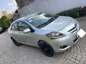 Toyota Belta 2007 Silver