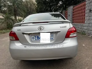 Toyota Belta 2007 Silver