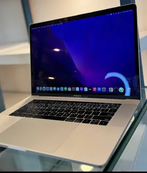 Photo - New Laptop Apple MacBook Pro 2015 16GB Intel Core I7 SSD 512GB