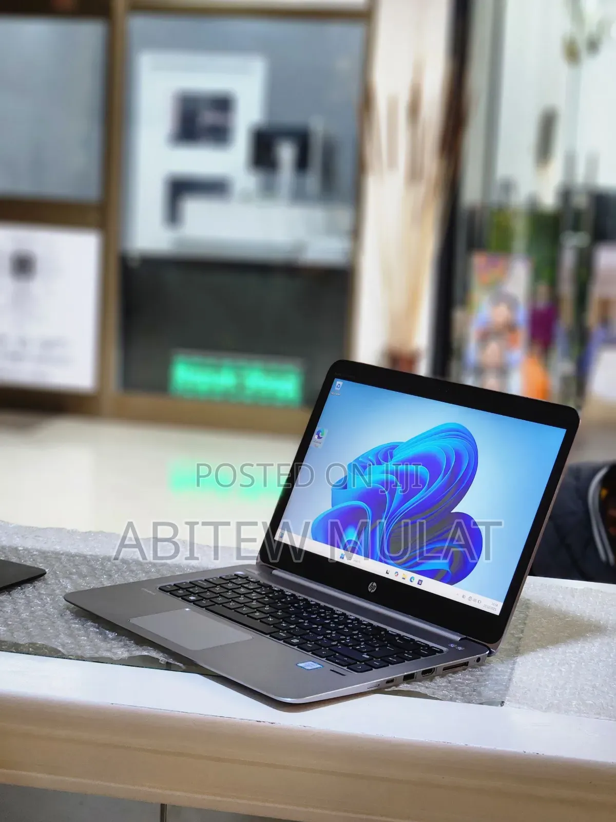 New Laptop HP EliteBook Folio 1040 G3 8GB Intel Core I5 SSD 256GB