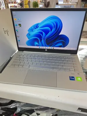 New Laptop HP Pavilion 14 16GB Intel Core I7 SSD 512GB