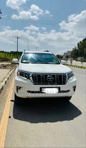 Photo - Toyota Land Cruiser Prado 2.8 2020 White
