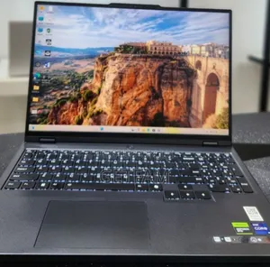 Photo - New Laptop Lenovo Yoga 700 32GB Intel Core I9 SSD 1T