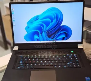 New Laptop Alienware Area-51m 32GB Intel Core I7 SSD 512GB