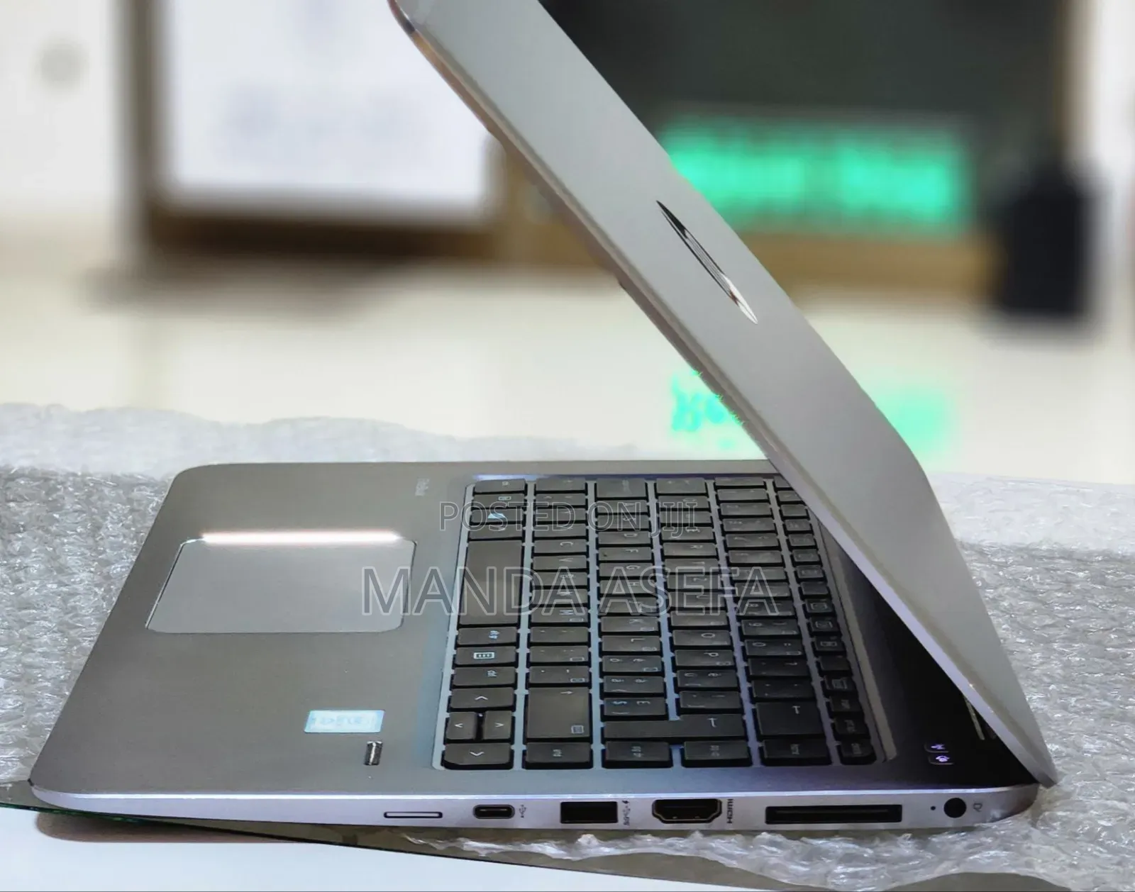 New Laptop HP EliteBook Folio 1040 G3 8GB Intel Core I5 SSD 256GB