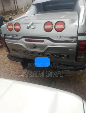 Toyota Hilux Revo Double Cab Deisel 2.8 AWD 2021 Silver