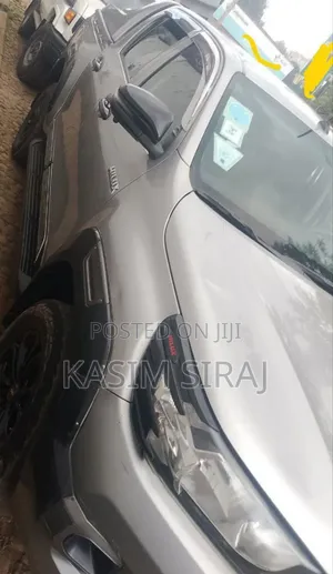 Toyota Hilux Revo Double Cab Deisel 2.8 AWD 2021 Silver