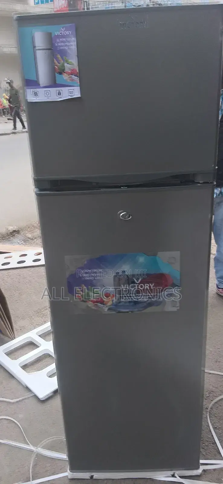 Victory 330p Refrigerator Vic