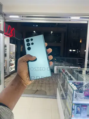 Photo - Samsung Galaxy S22 Ultra 256 GB Green