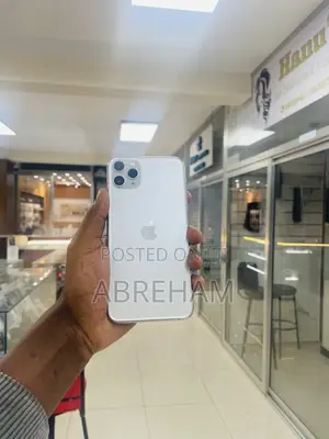 Apple iPhone 11 Pro Max 64 GB White