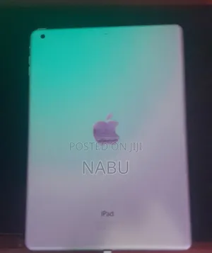 Photo - Apple iPad Air (2020) 32 GB Silver