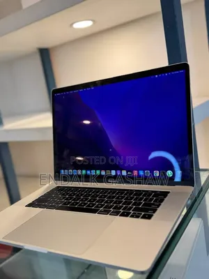 Photo - New Laptop Apple MacBook 2016 16GB Intel Core I7 SSD 512GB