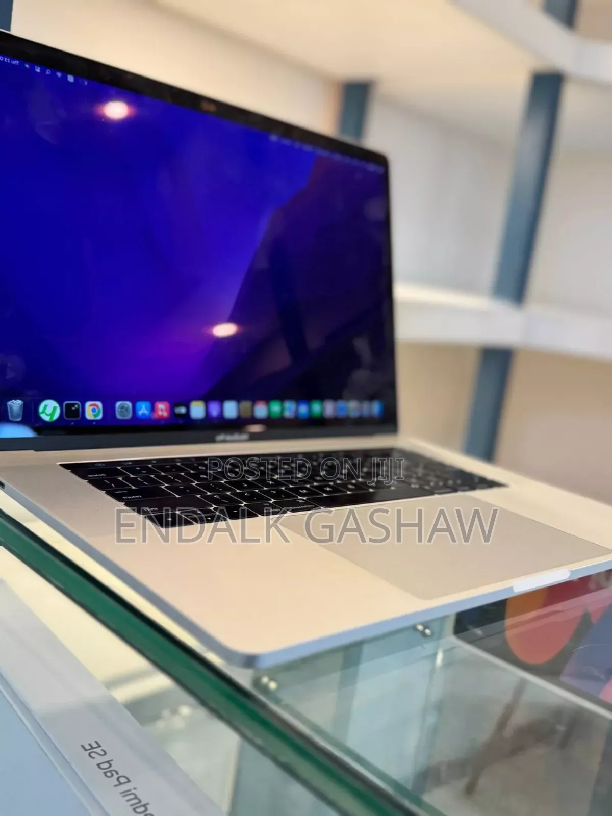 New Laptop Apple MacBook Pro 2016 16GB Intel Core I7 SSD 512GB