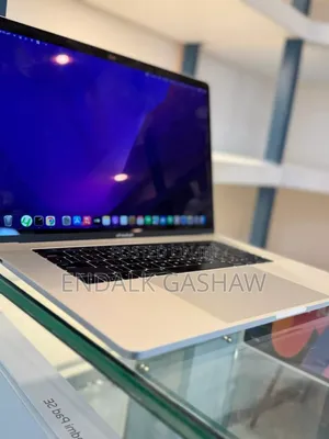 New Laptop Apple MacBook Pro 2016 16GB Intel Core I7 SSD 512GB