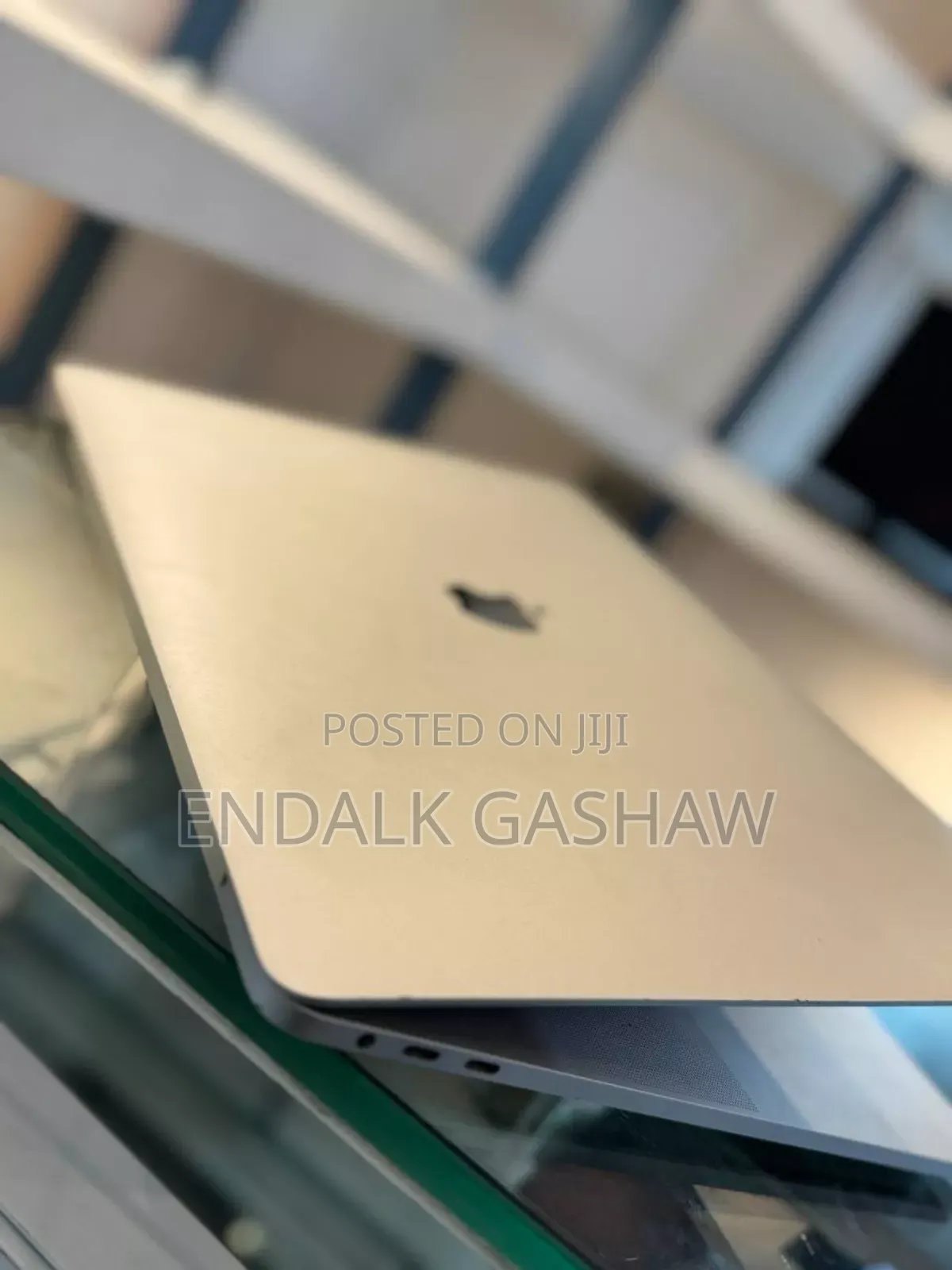 New Laptop Apple MacBook Pro 2016 16GB Intel Core I7 SSD 512GB