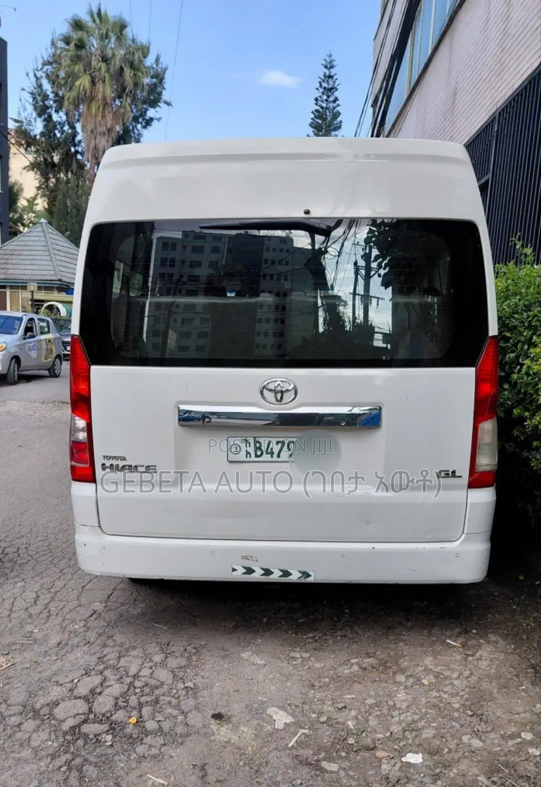 Toyota HiAce 2021 White