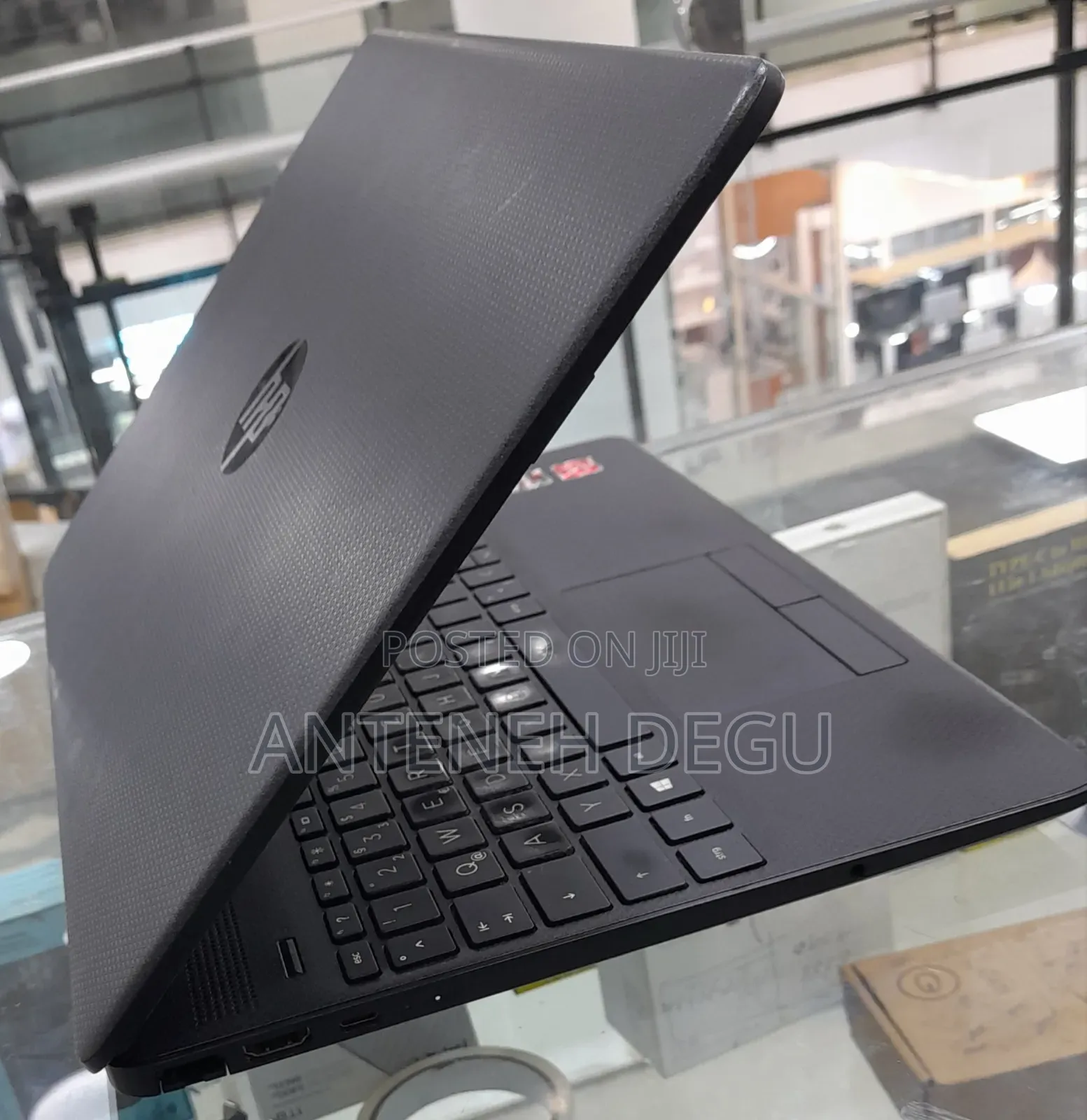 New Laptop HP Stream Notebook 8GB AMD Ryzen 5 SSD 256GB