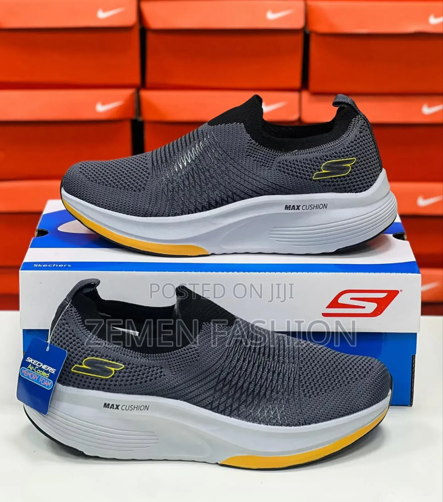 Skechers Max Cushion