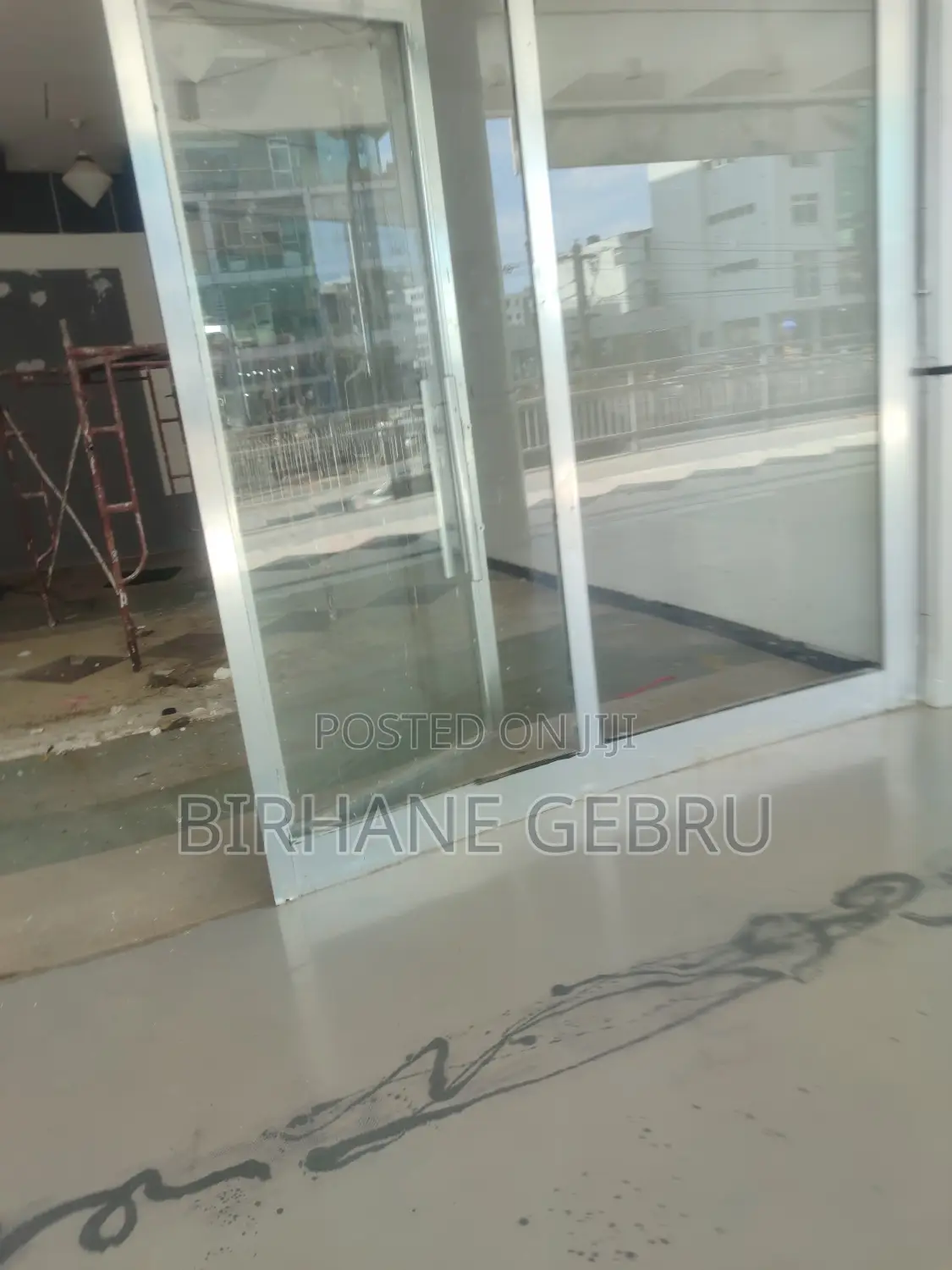 Shop Rent for Eletronics Mini Market Garment and Other