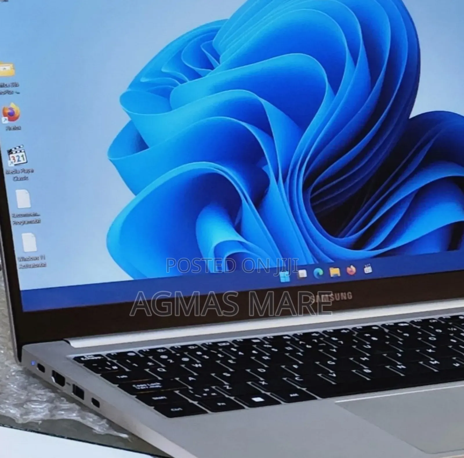 New Laptop Samsung 8GB Intel Core I5 SSD 256GB