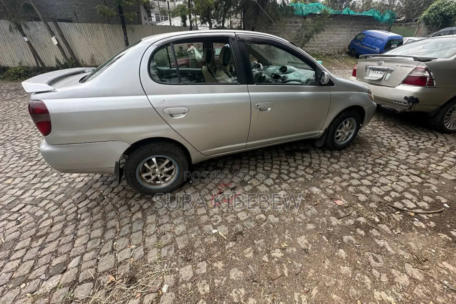 Toyota Platz 2001 Silver