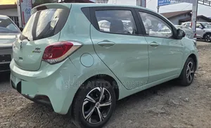 Photo - Changan BenBen E-Star 2024 Green