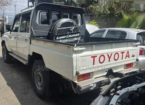 Toyota Land Cruiser 2020 White