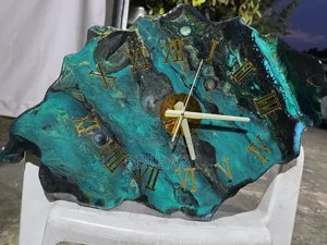 በእጅ የተሰራ ኢፖክሲ ሬዚን ሰዓት - ለቤት በረከት እና ለሠርግ ምርጥ ስጦታ