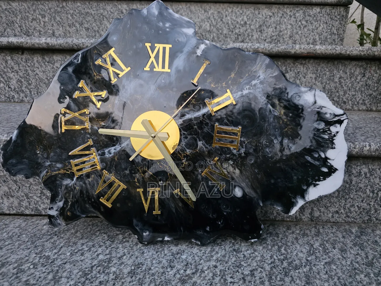 በእጅ የተሰራ ኢፖክሲ ሬዚን ሰዓት - ለቤት በረከት እና ለሠርግ ምርጥ ስጦታ