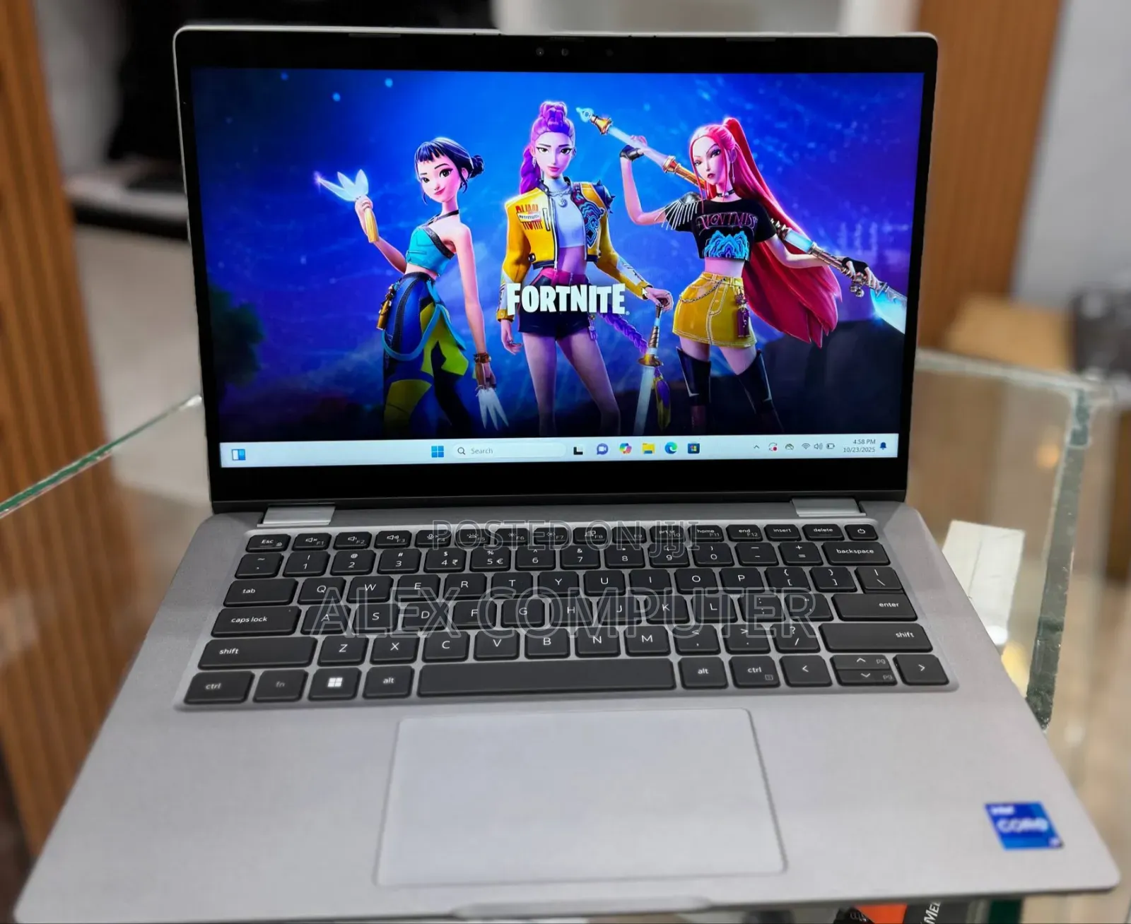 New Laptop Dell Latitude 5340 16GB Intel Core I7 SSD 512GB