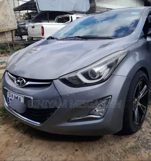 Photo - Hyundai Avante 2014 Silver