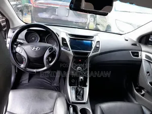 Hyundai Avante 2014 Silver