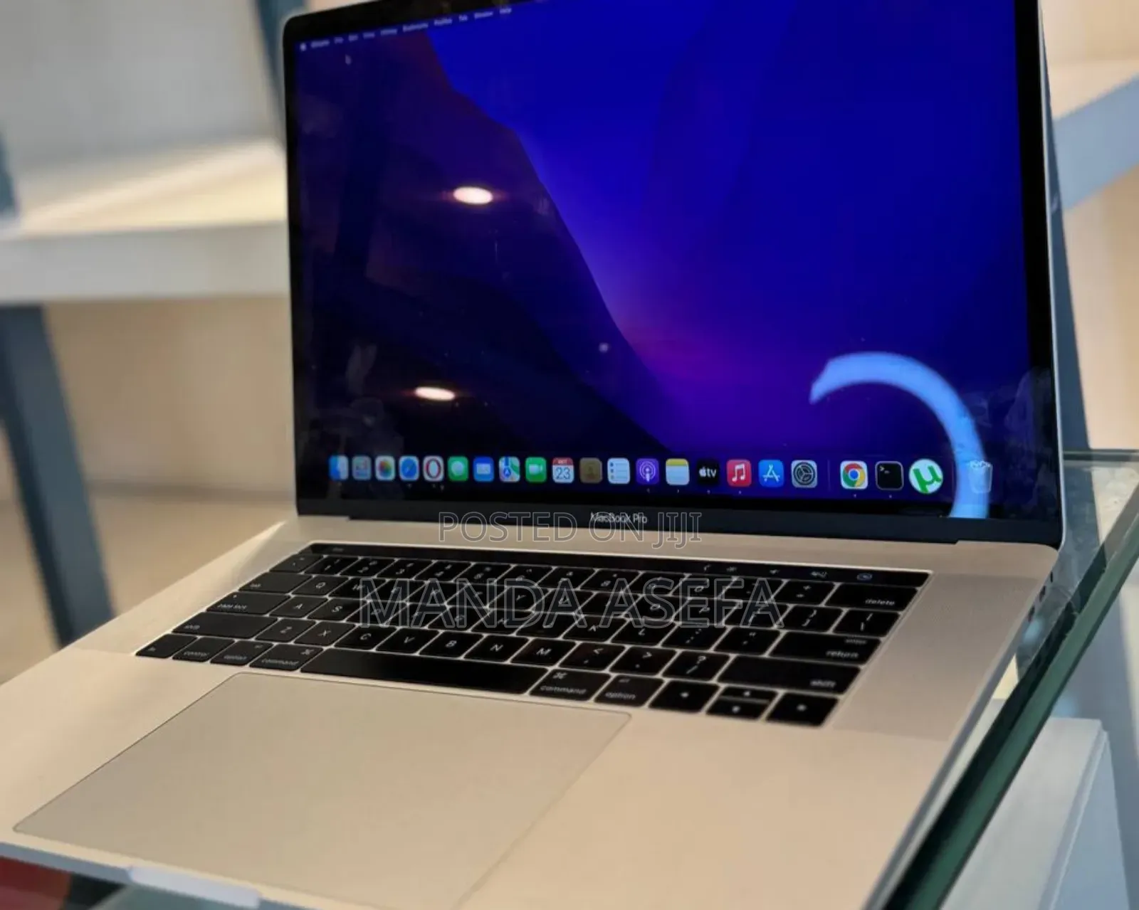 New Laptop Apple MacBook Pro 2016 16GB Intel Core I7 SSD 512GB