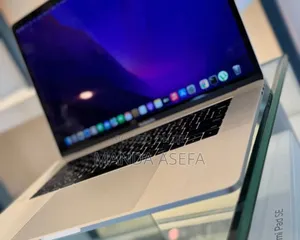 New Laptop Apple MacBook Pro 2016 16GB Intel Core I7 SSD 512GB