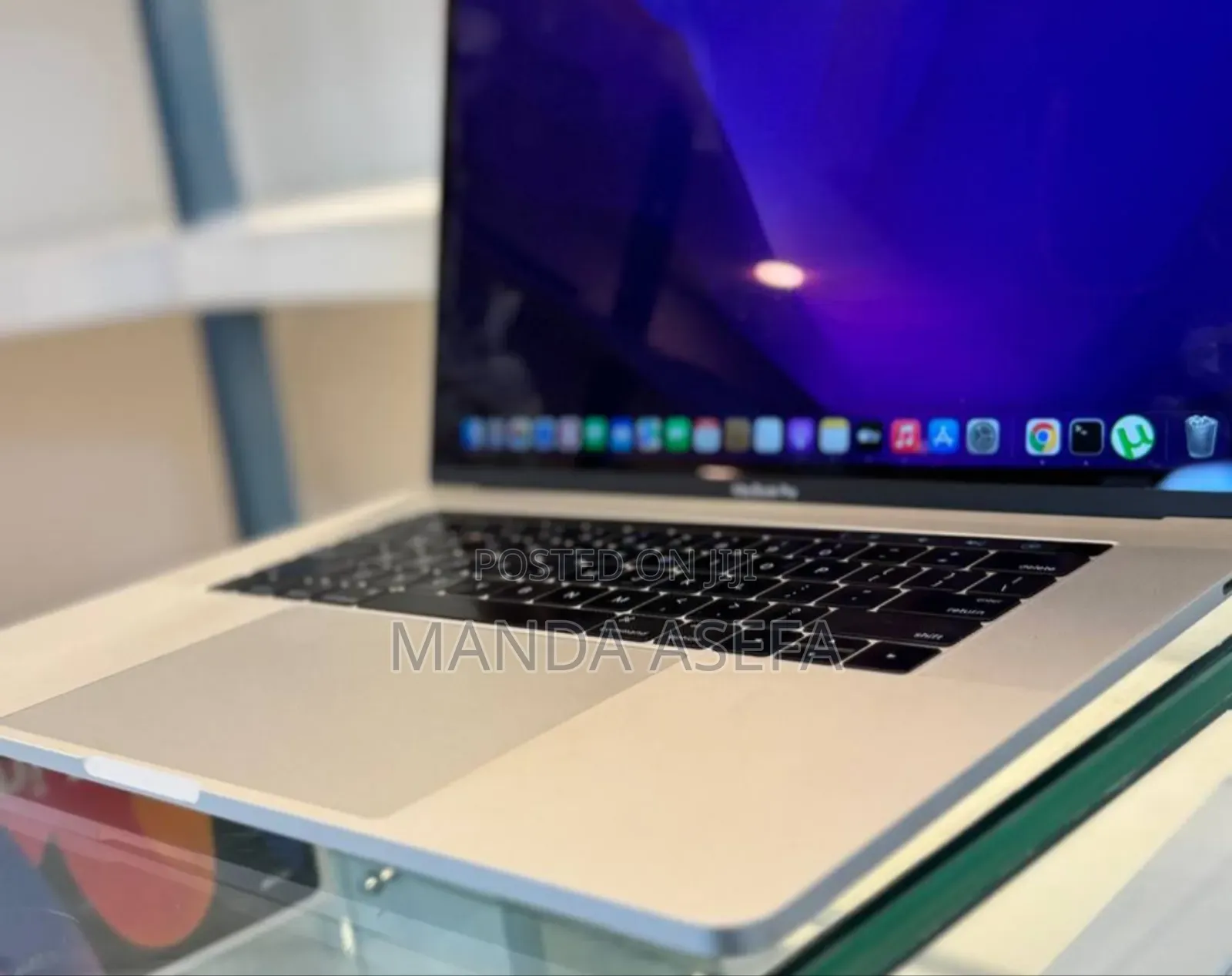 New Laptop Apple MacBook Pro 2016 16GB Intel Core I7 SSD 512GB