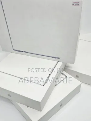 New Laptop Apple MacBook Air 2025 M4 13-inch 16GB Apple M4 SSD 512GB