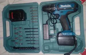 Makita Chargable Drill 21v