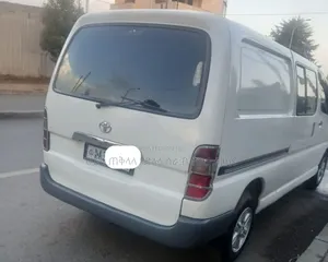 Toyota HiAce 2001 White