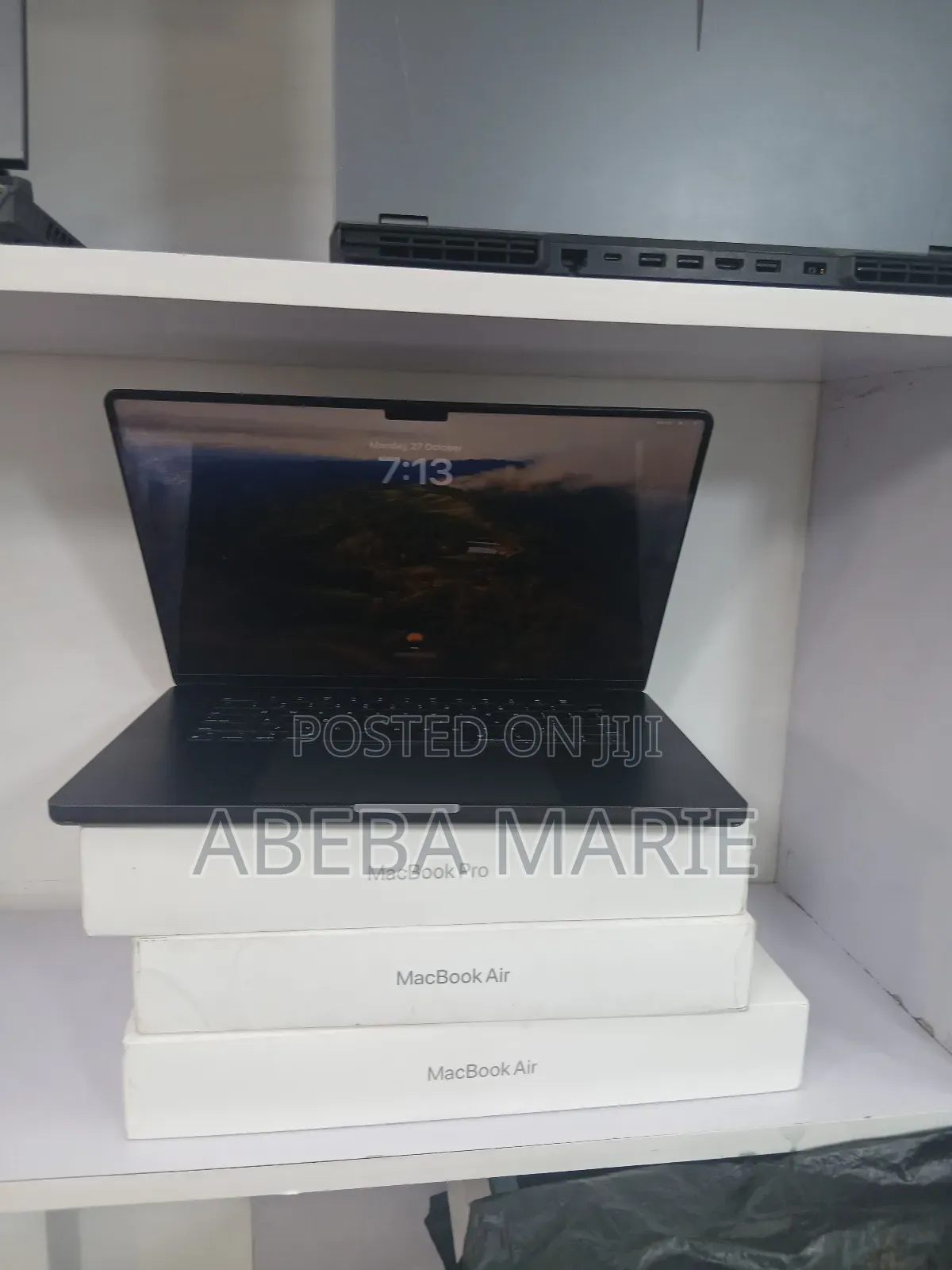 New Laptop Apple MacBook Pro 18GB Apple M3 Pro SSD 512GB