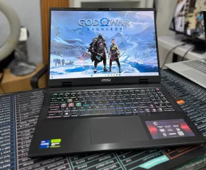 New Laptop MSI Crosshair 15 B12U 16GB Intel Core I7 SSD 1T