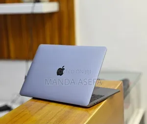 New Laptop Apple MacBook Pro 2019 16GB Intel Core I5 SSD 512GB