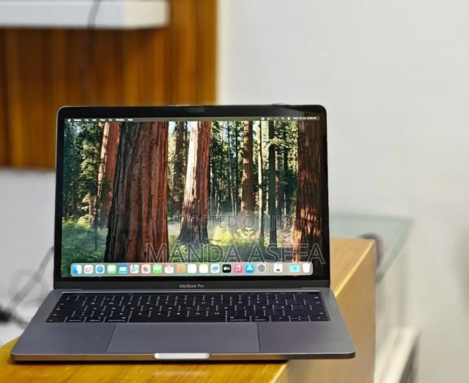 New Laptop Apple MacBook Pro 2019 16GB Intel Core I5 SSD 512GB