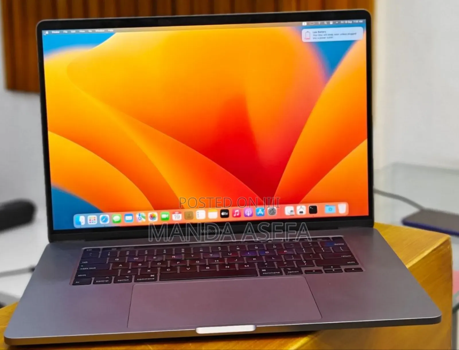 New Laptop Apple MacBook Pro 2019 16GB Intel Core I7 SSD 512GB