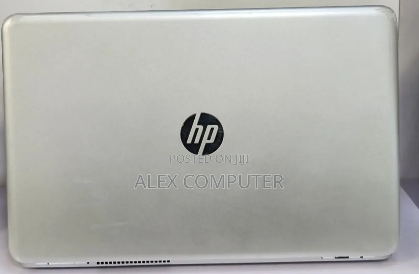 New Laptop HP Pavilion 15 8GB Intel Core I5 SSD 256GB