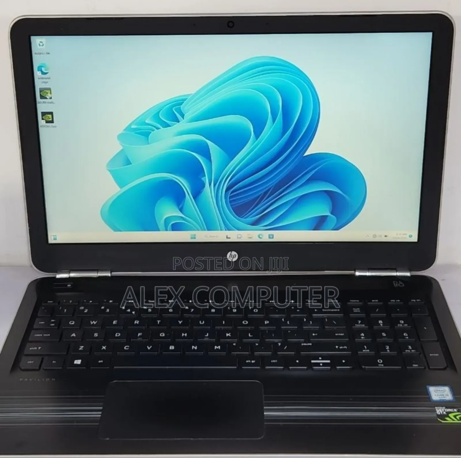 New Laptop HP Pavilion 15 8GB Intel Core I5 SSD 256GB