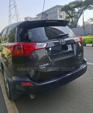 Photo - Toyota RAV4 2015 Black